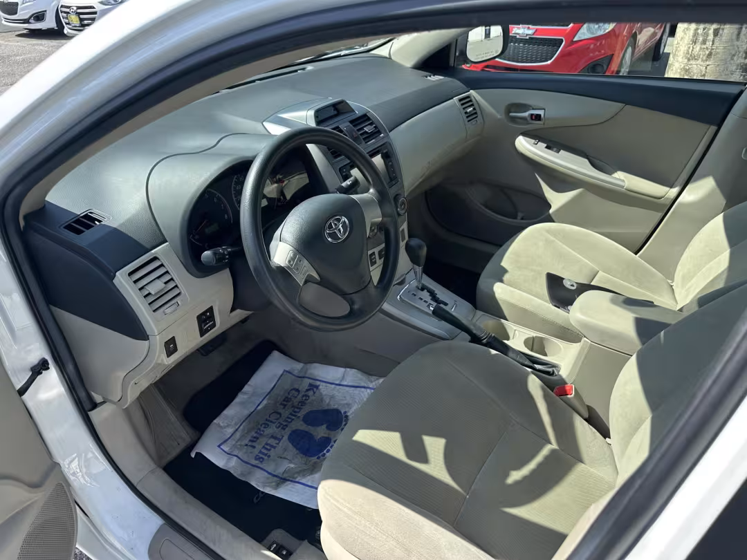 2013 Toyota Corolla - 2T1BU4EE5DC118257 - Image #10