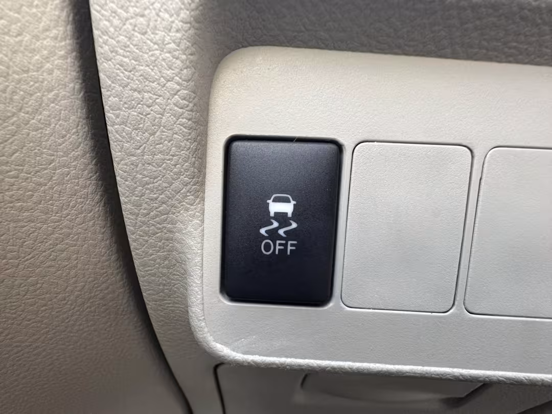 2013 Toyota Corolla - 2T1BU4EE5DC118257 - Image #11