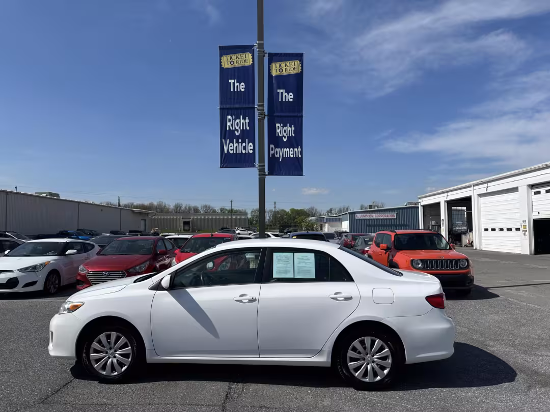2013 Toyota Corolla - 2T1BU4EE5DC118257 - Image #4